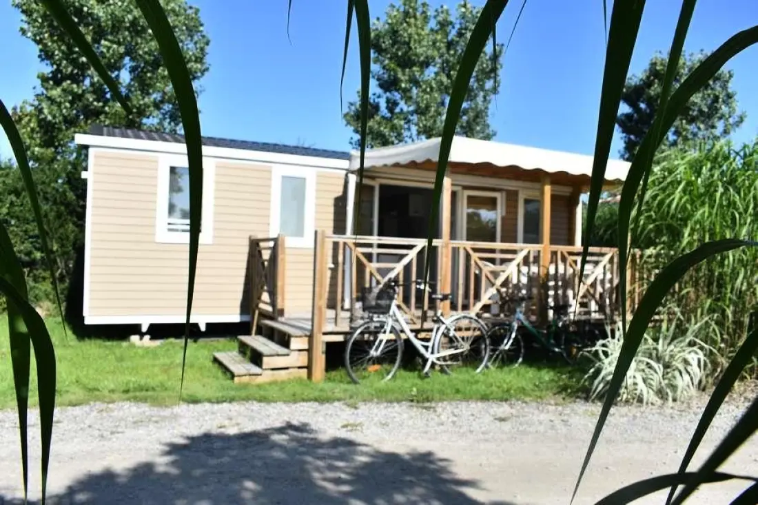 Flower Camping Le Petit Paris 4 étoiles★★★★