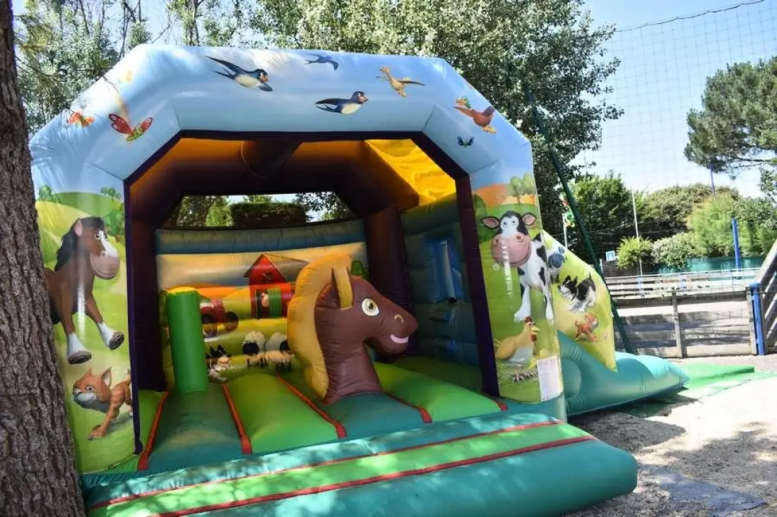 Flower Camping Le Petit Paris 4 étoiles★★★★