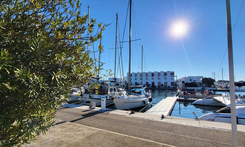 Résidence Marina Lairan Vue Sur L'eau Et Les Bateaux De Port Camargue 2 étoiles F - - Le Grau-du-Roi - 33