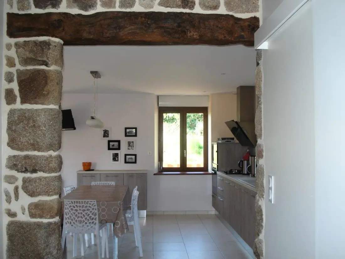 Maison de Vacances Les Chambres-Le Grippon 2
