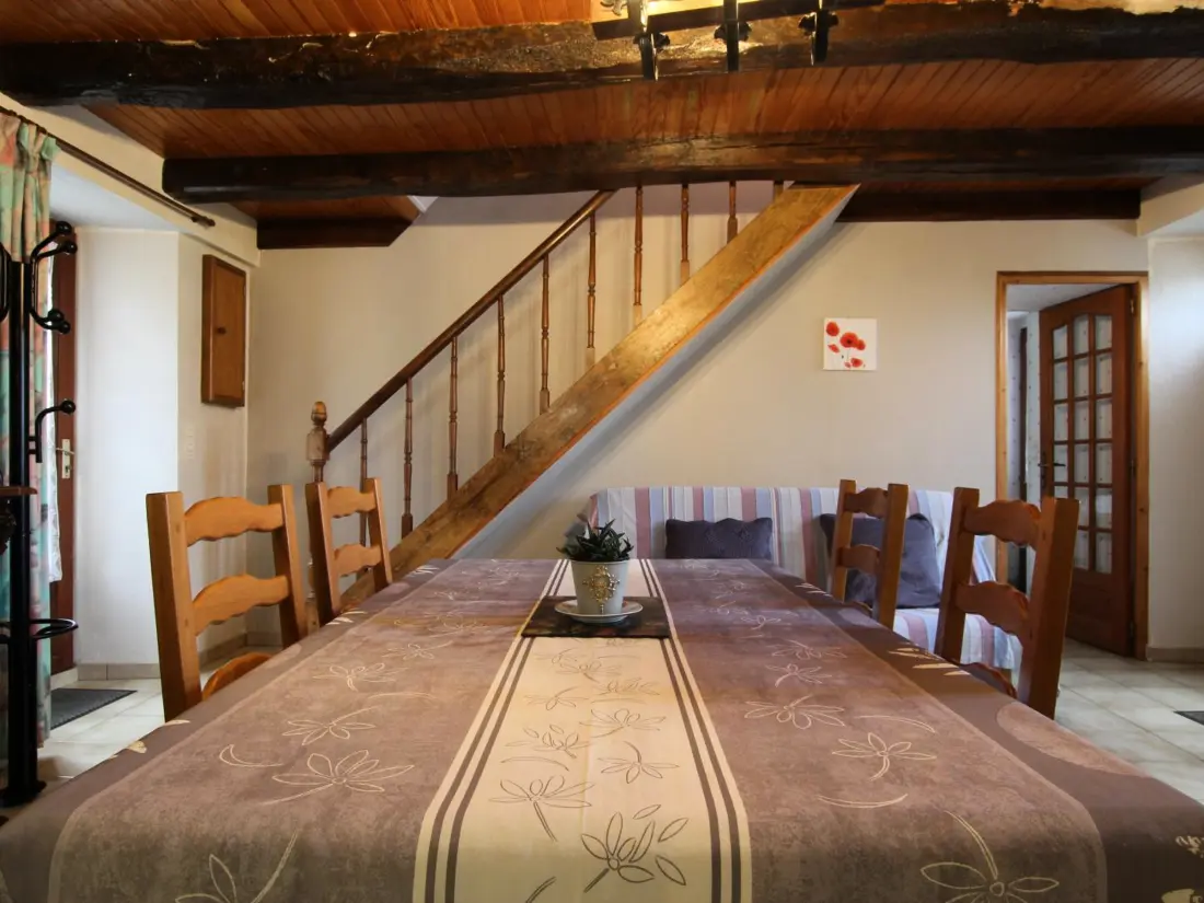 Maison de Vacances Les Chambres-Le Grippon 3