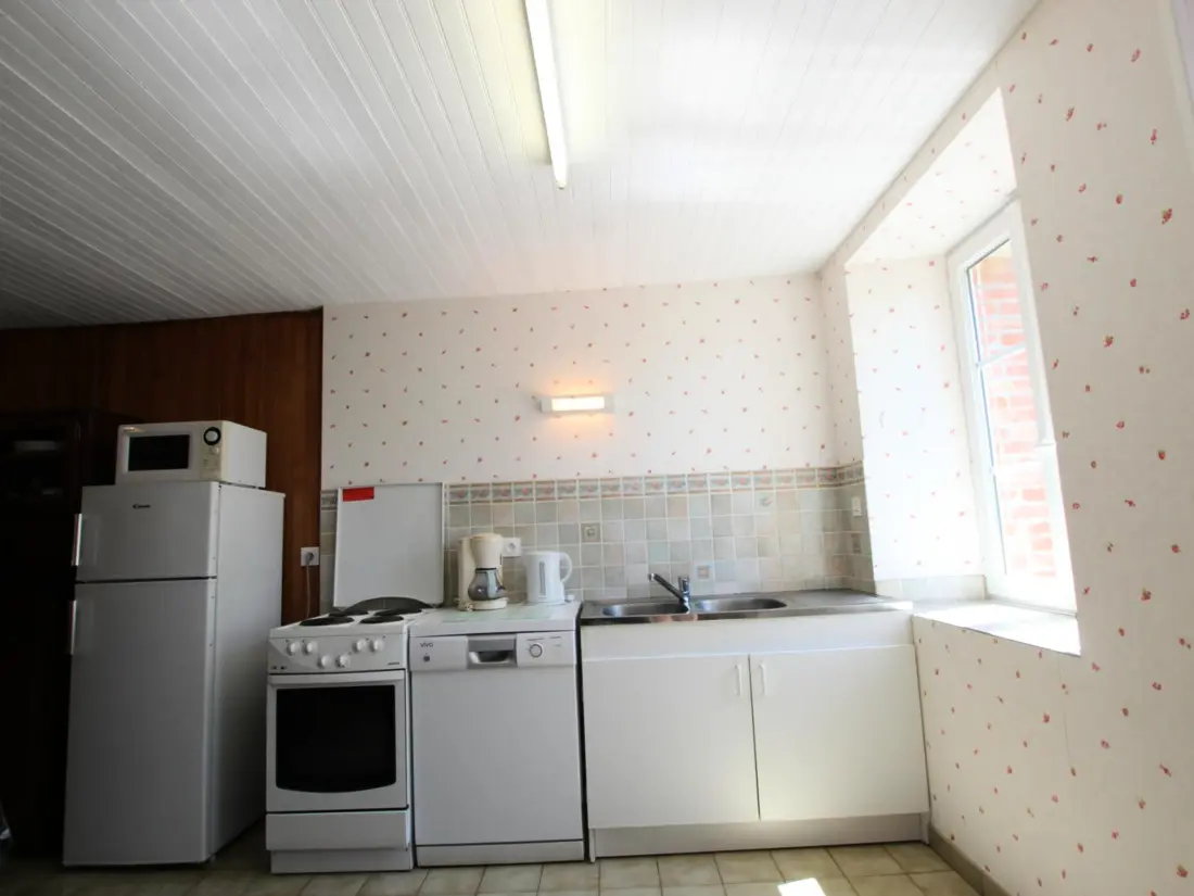 Maison de Vacances Les Chambres-Le Grippon 3