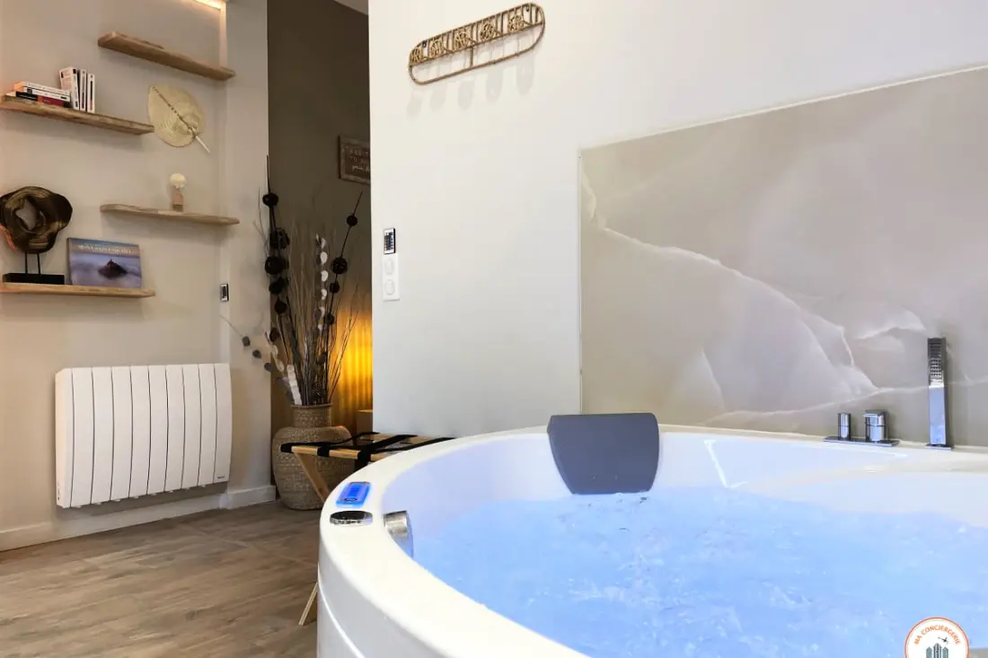 ⚪the Pearl - Jacuzzi Spa, Vidéoprojecteur, Patio, Parking