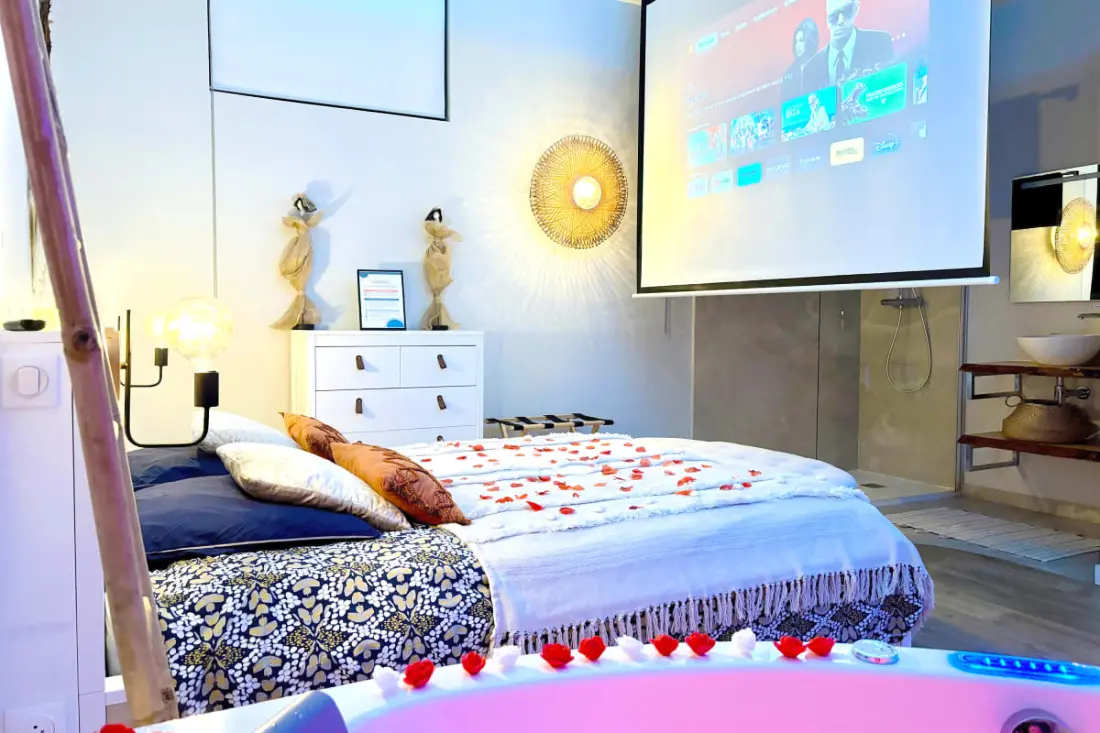 ⚪the Pearl - Jacuzzi Spa, Vidéoprojecteur, Patio, Parking