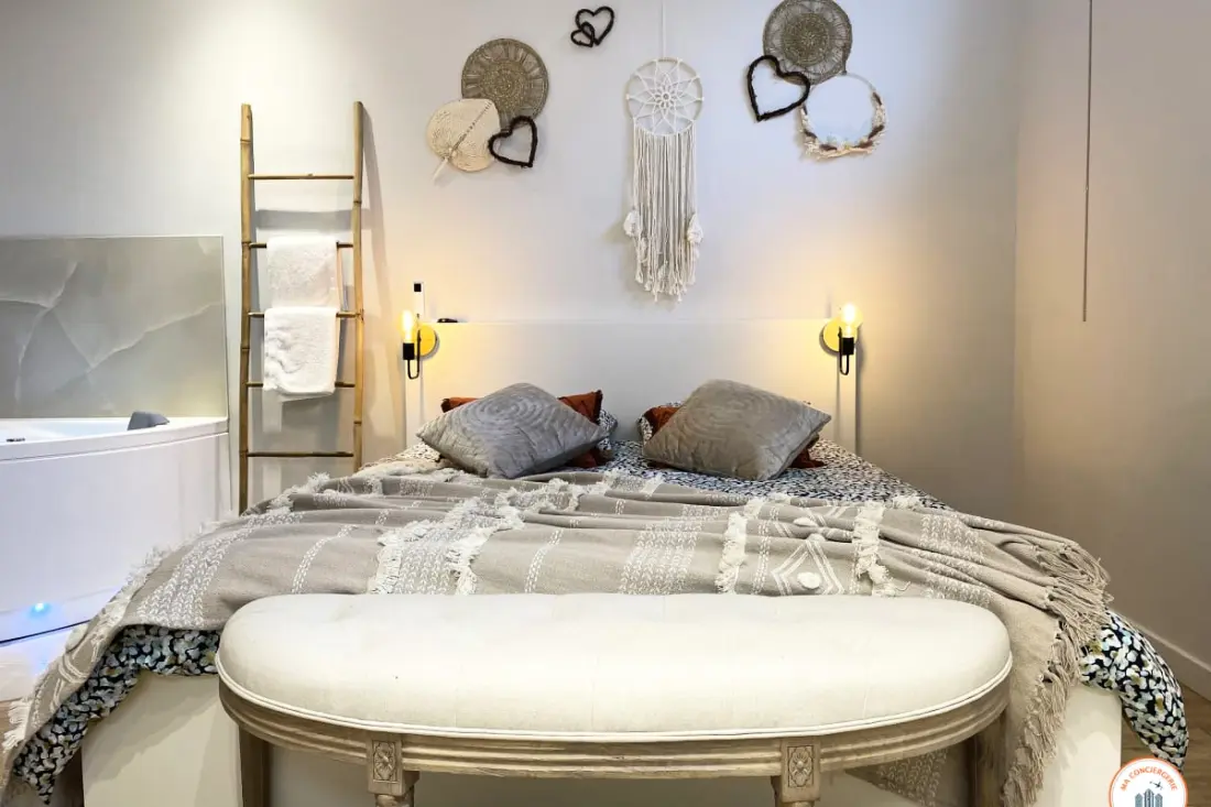 ⚪the Pearl - Jacuzzi Spa, Vidéoprojecteur, Patio, Parking