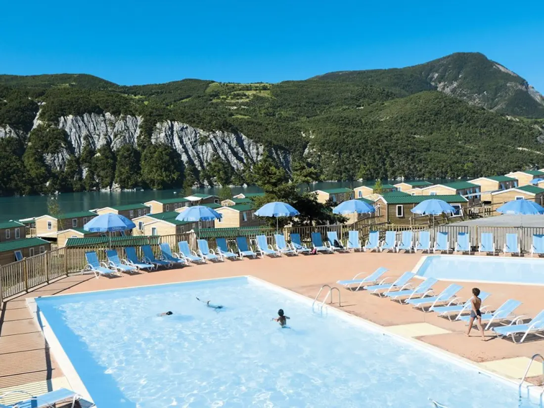 Camping Odalys Les Berges du Lac3 étoiles★★★
