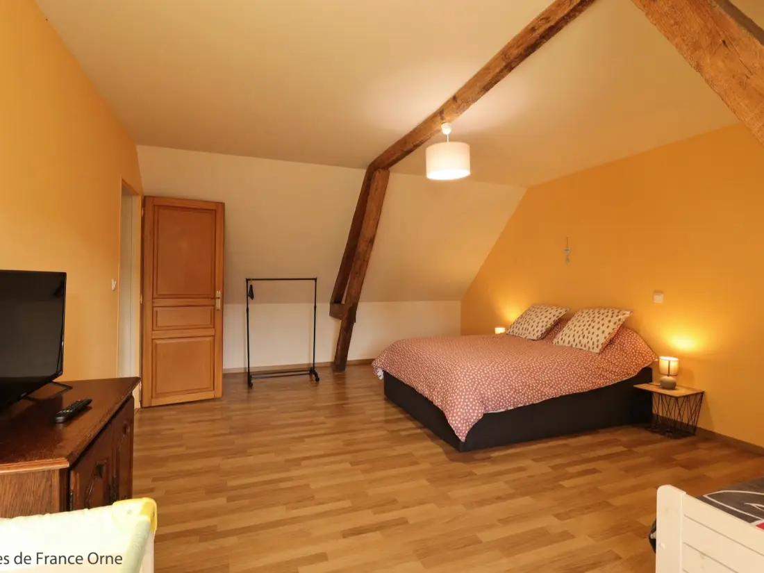 Maison de Vacances Le Pin-la-Garenne 4