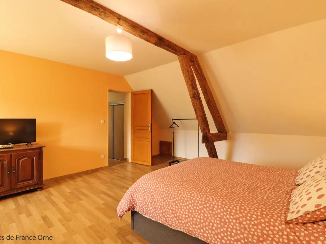 Maison de Vacances Le Pin-la-Garenne 4