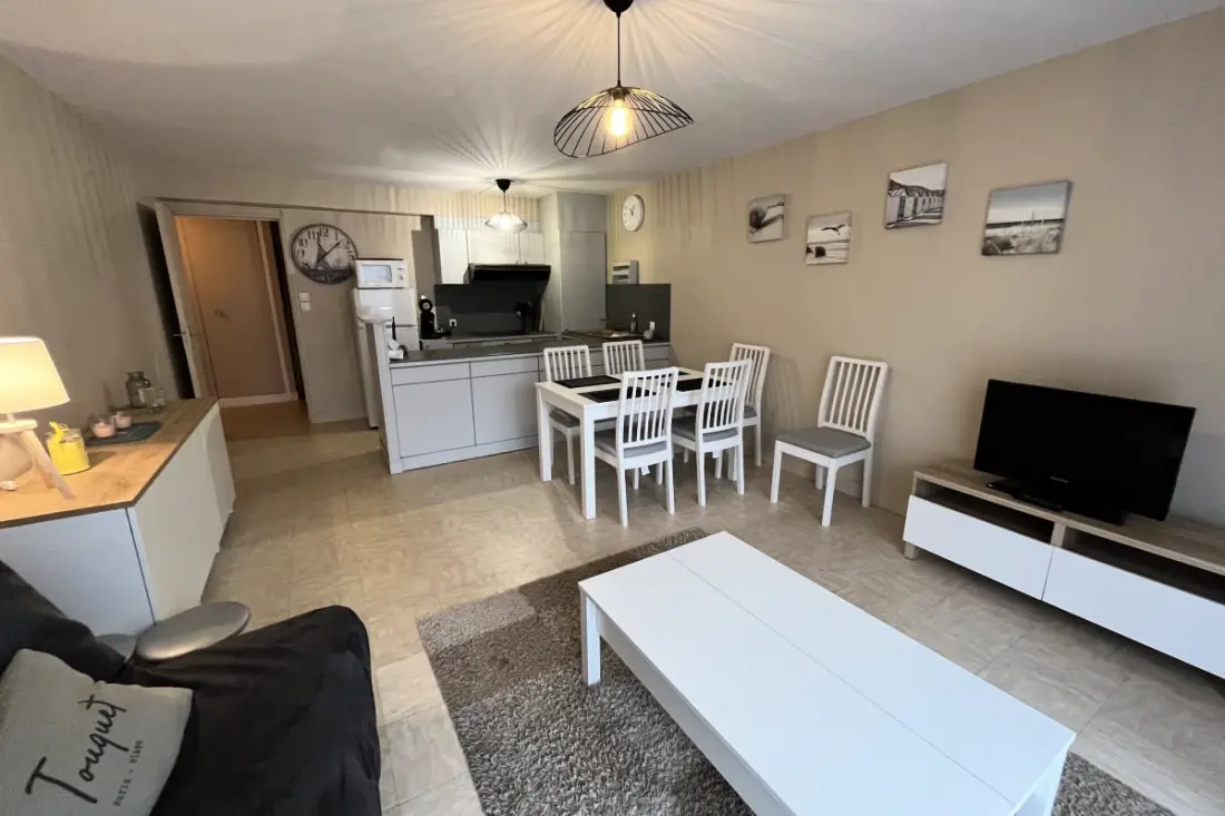 Résidence Agréable Appt 2 Chambres 6 Pers Avec Place De Parking Proche Centre Et Mer