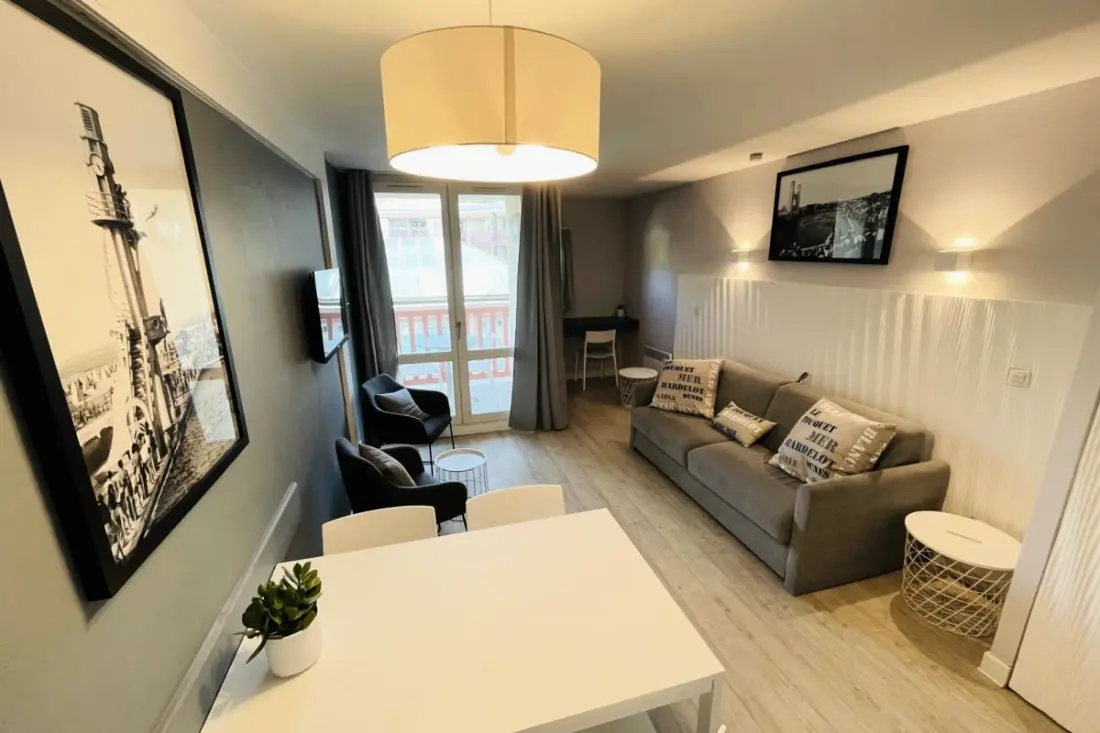 Résidence Charmant Appartement Pour 5 Pers Avec Piscine, Parking Et Tennis