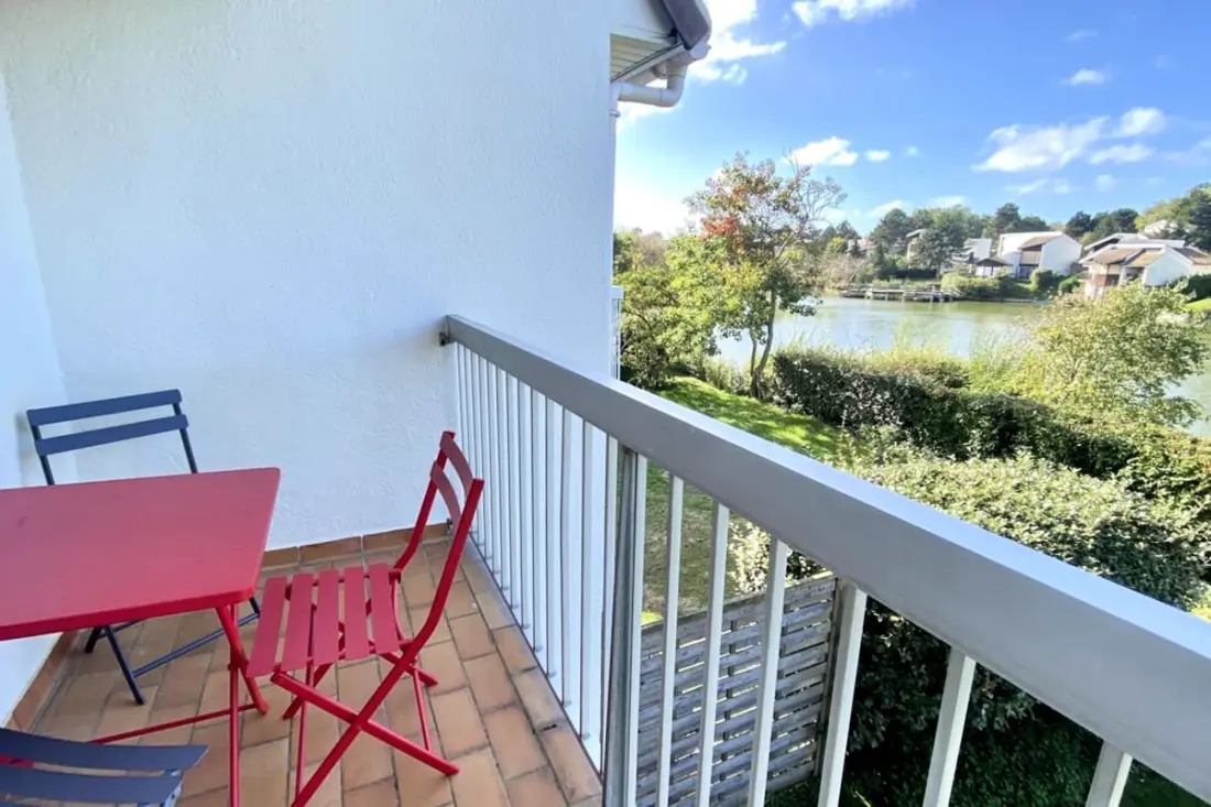 Résidence Séjour Détente Avec Vue Sur L’eau. Appt Pour 6 Pers Lumineux Et Confortable