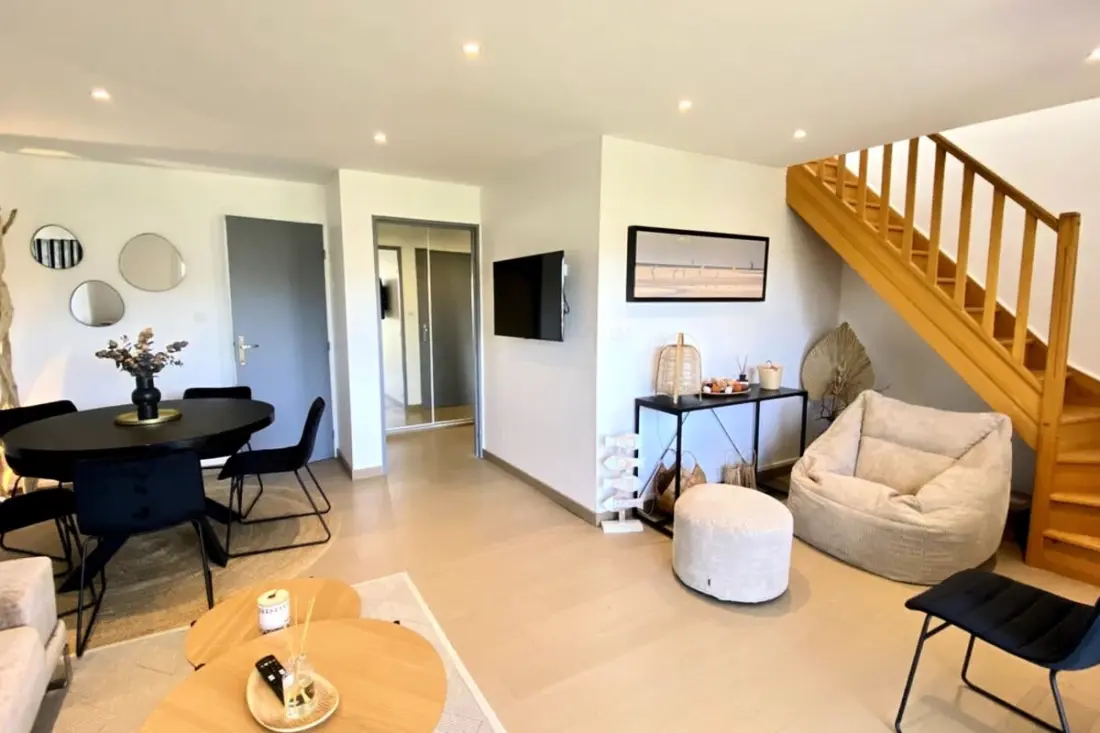 Résidence Séjour Détente Avec Vue Sur L’eau. Appt Pour 6 Pers Lumineux Et Confortable