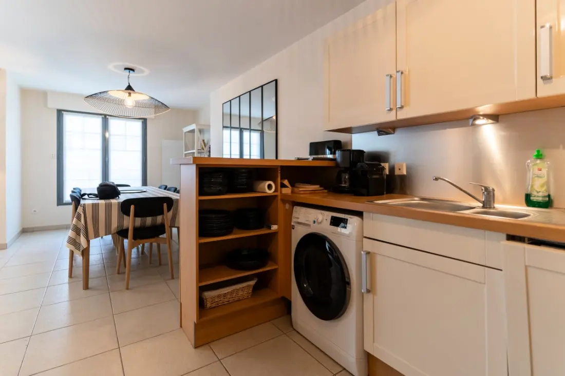 Résidence Très Agréable Appt De 2 Ch Pour 5 Pers,  Garage En Ss Proche Mer