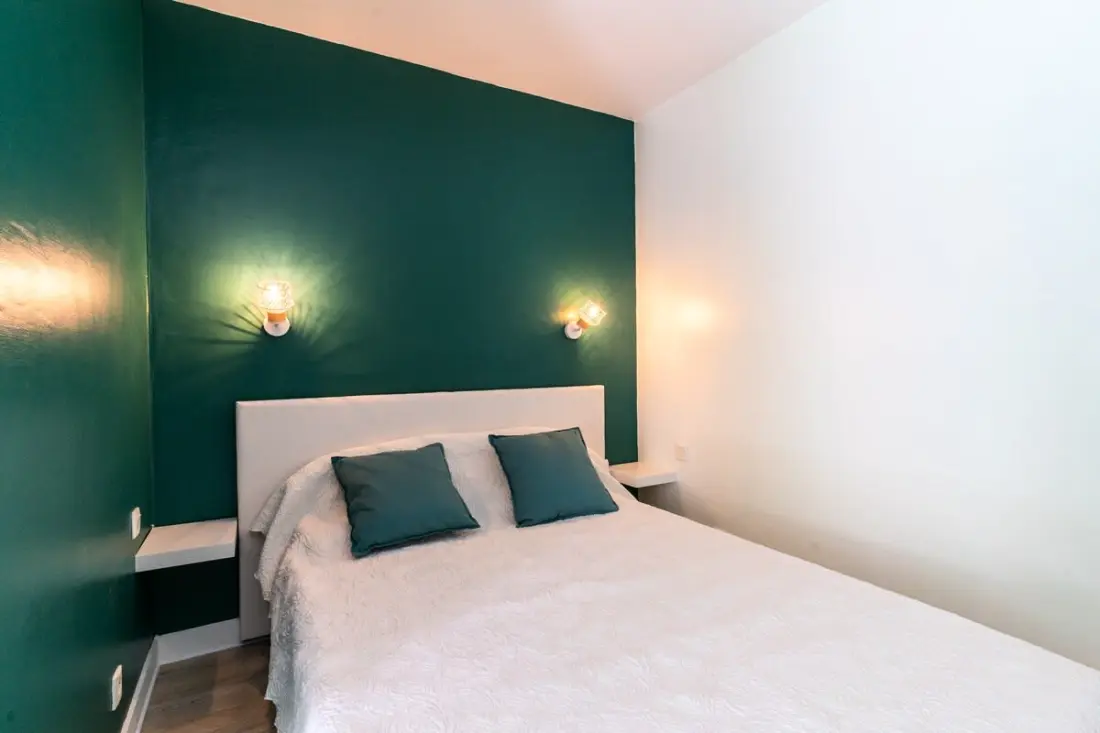 Résidence Très Bel Appartement Rénové Avec Piscine, Tennis Et Parking Privé 09