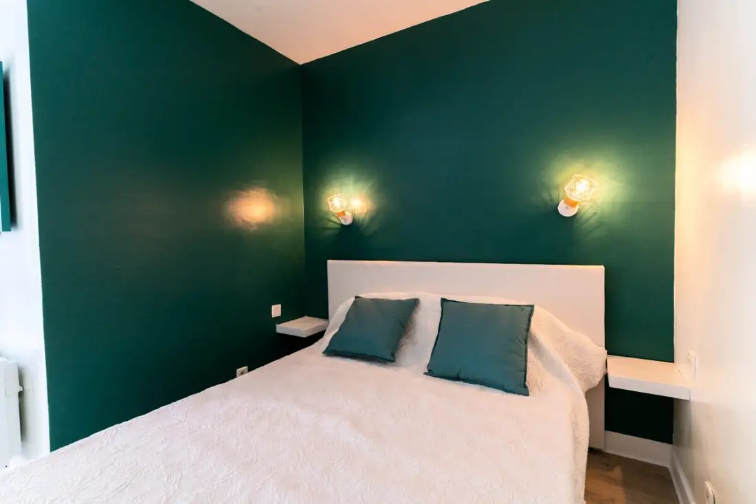 Résidence Très Bel Appartement Rénové Avec Piscine, Tennis Et Parking Privé 09