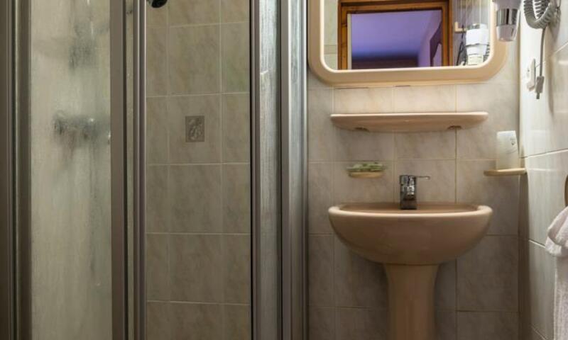 Gîte de France Bon aubrac pour 12 personnes 2 épis - - Les Hermaux - 34