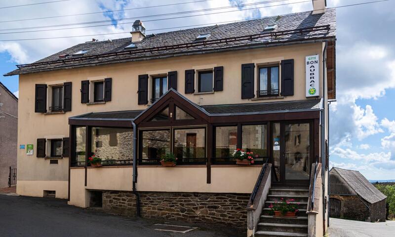 Gîte de France Bon aubrac pour 12 personnes 2 épis - - Les Hermaux - 1