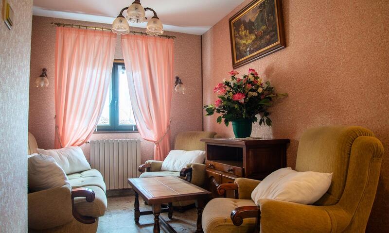 Gîte de France Bon aubrac pour 12 personnes 2 épis - - Les Hermaux - 41