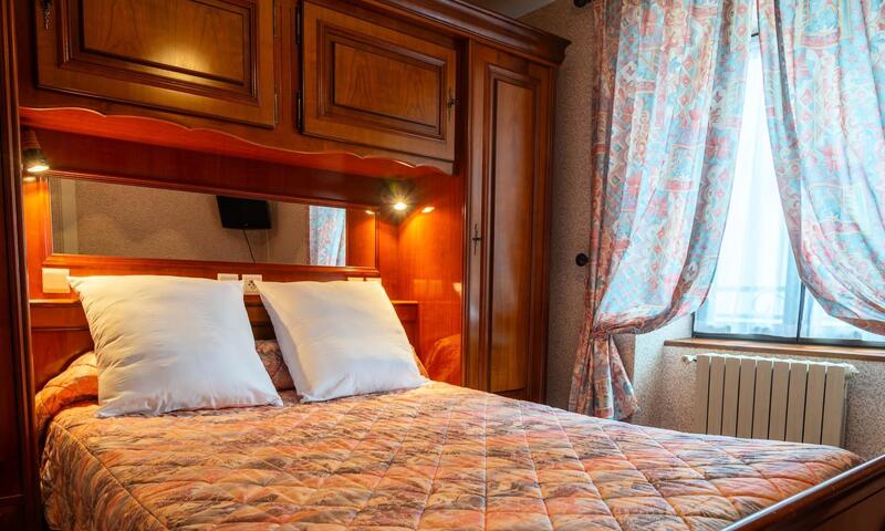 Gîte de France Bon aubrac pour 12 personnes 2 épis - - Les Hermaux - 33