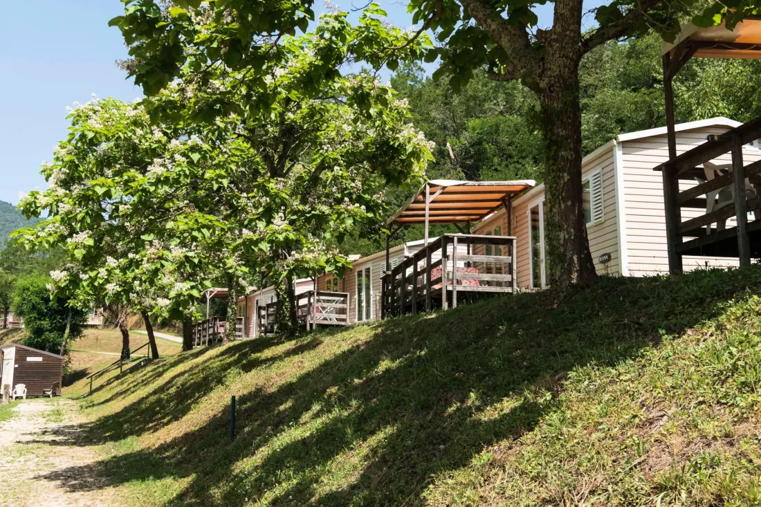 Flower Camping Mas de Champel 4 étoiles★★★★