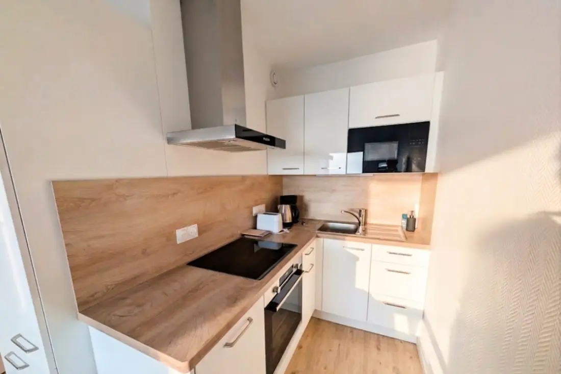 Appartement Lumineux Avec Balcon Filant Vue Mer