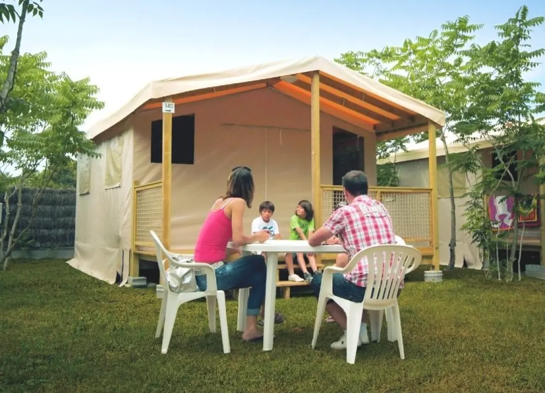 Camping Les Pirons 5 étoiles★★★★★