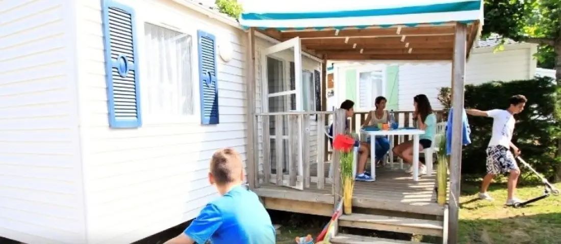 Camping Les Pirons 5 étoiles★★★★★
