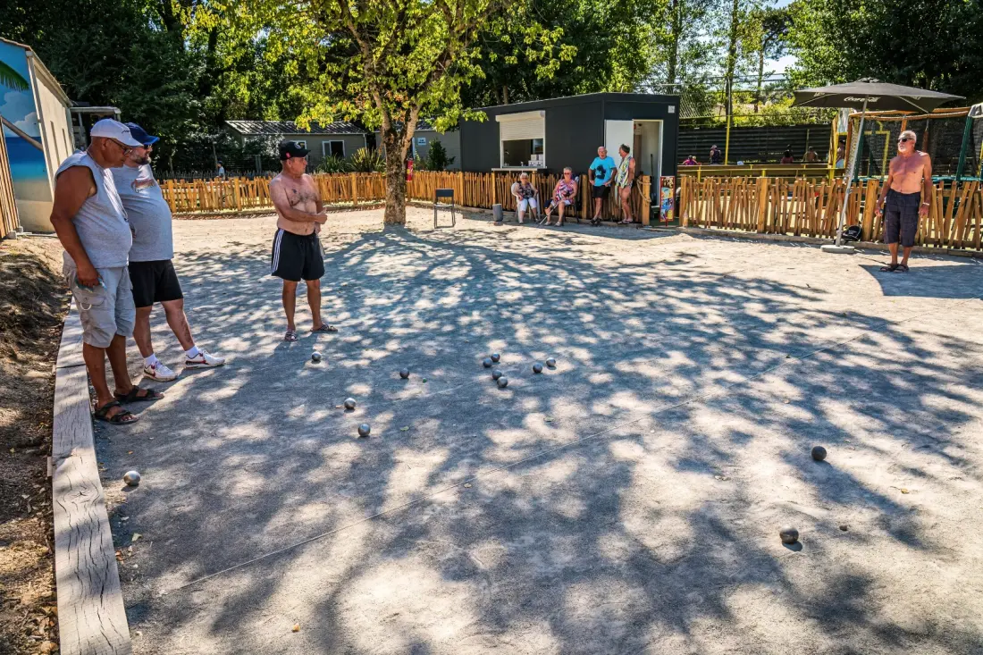 Camping Les Pirons 5 étoiles★★★★★