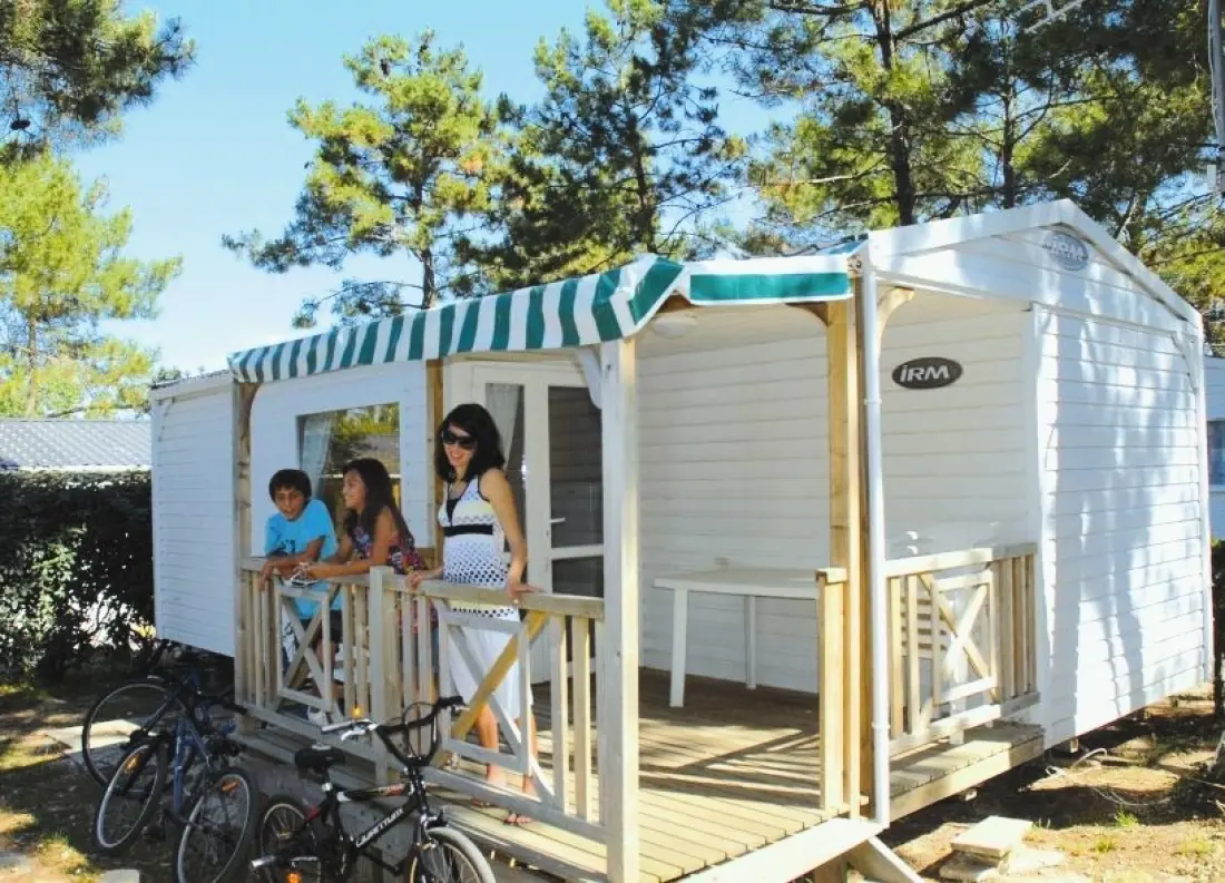 Camping Les Pirons 5 étoiles★★★★★