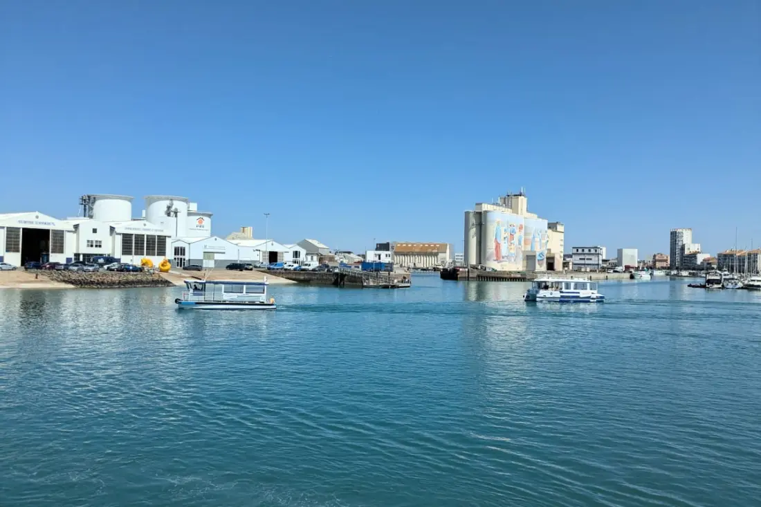 Superbe Vue Sur Le Chenal Des Sables D'olonne