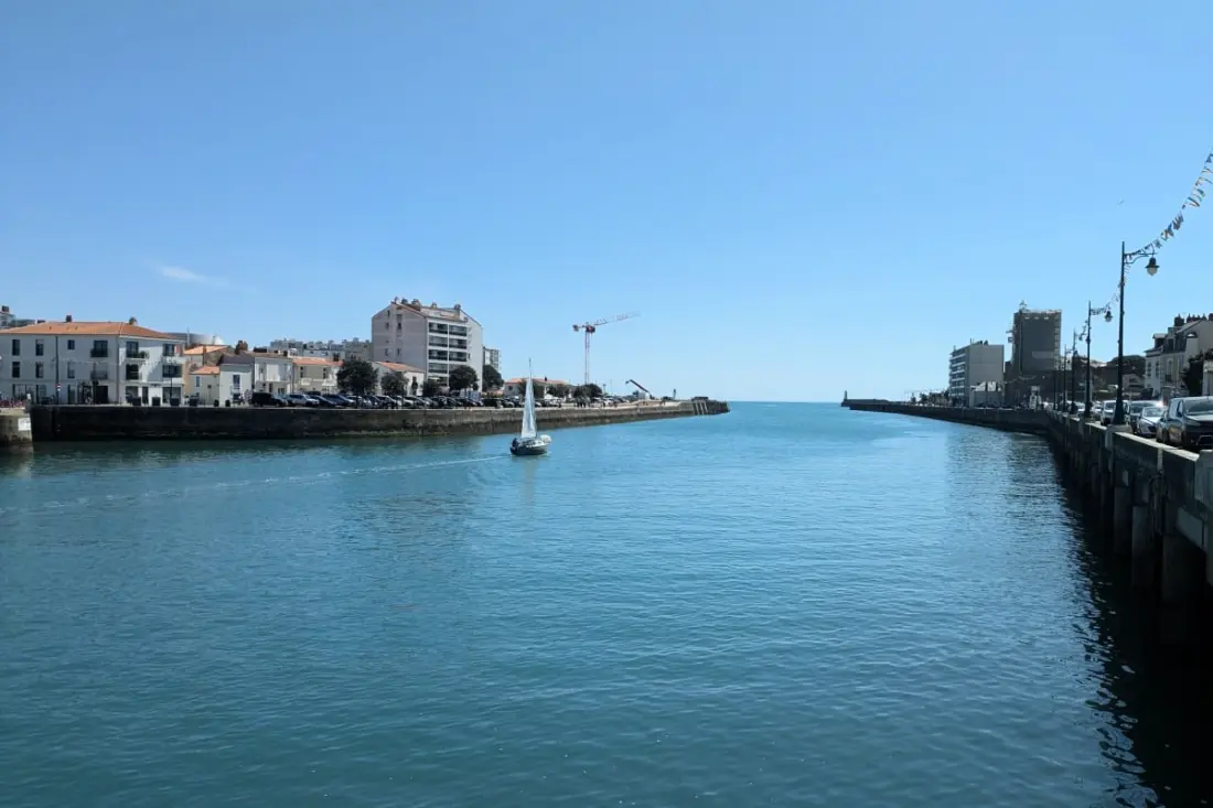 Superbe Vue Sur Le Chenal Des Sables D'olonne