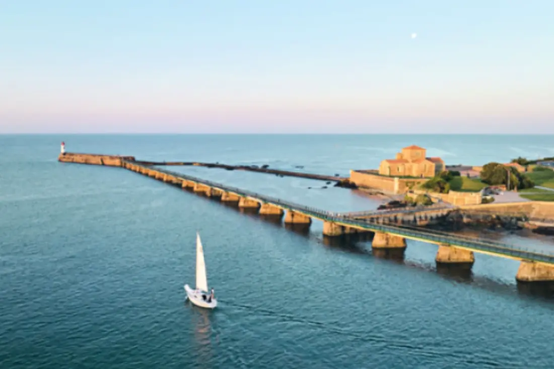 Vue Imprenable Sur Le Chenal Des Sables D'olonne