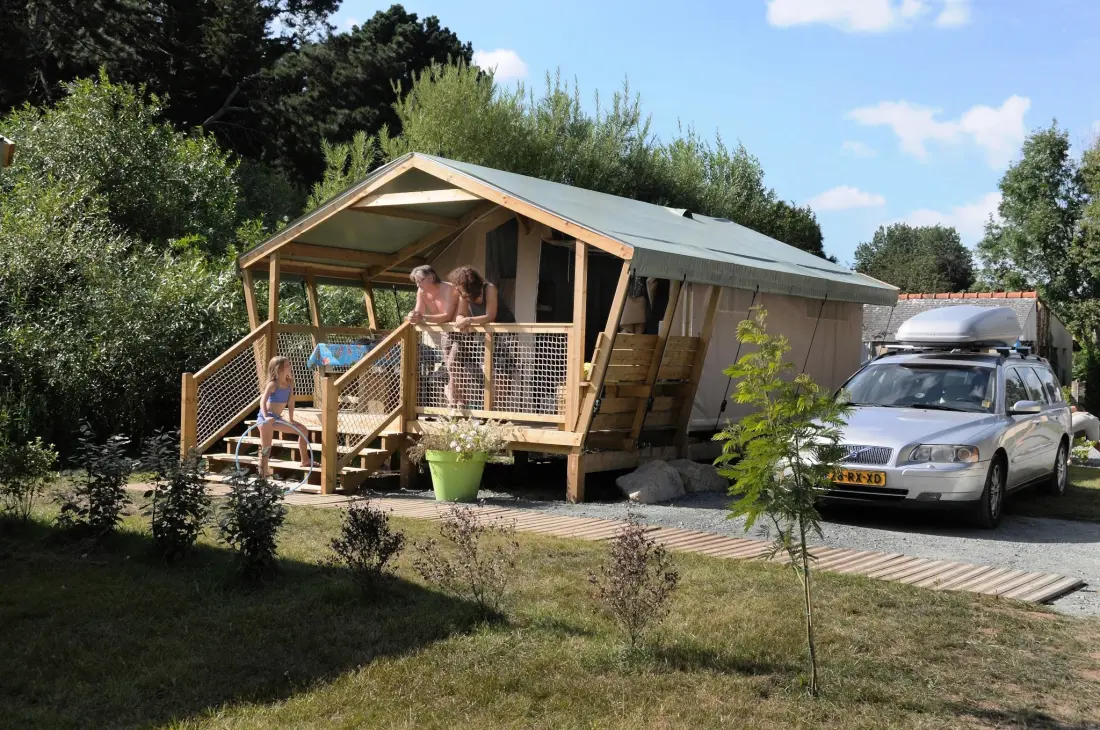 Flower Camping La Grande Plage 3 étoiles★★★