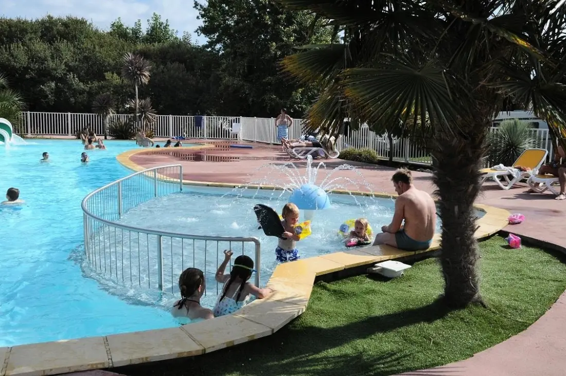 Flower Camping La Grande Plage 3 étoiles★★★