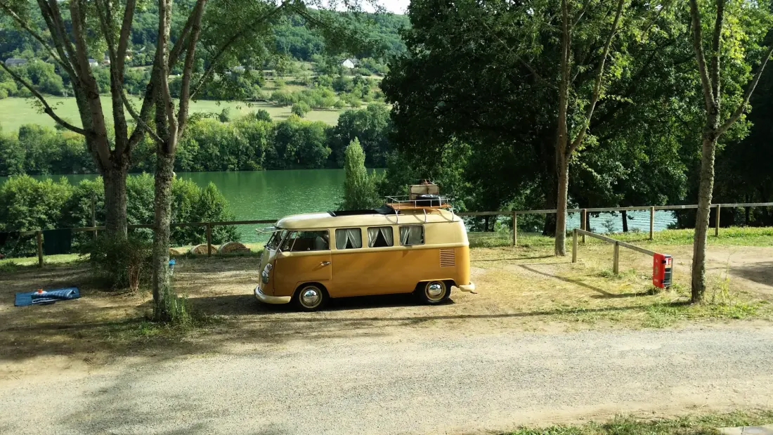 Flower Camping du Lac du Causse 3 étoiles★★★