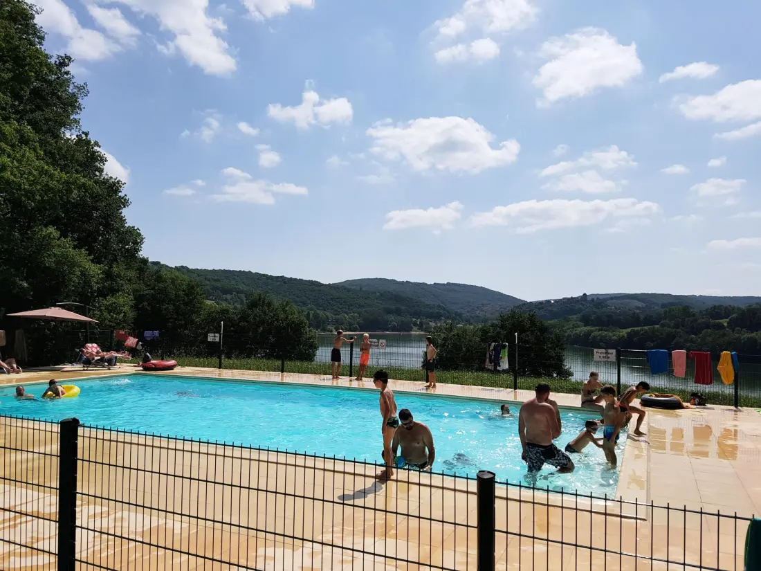 Flower Camping du Lac du Causse 3 étoiles★★★
