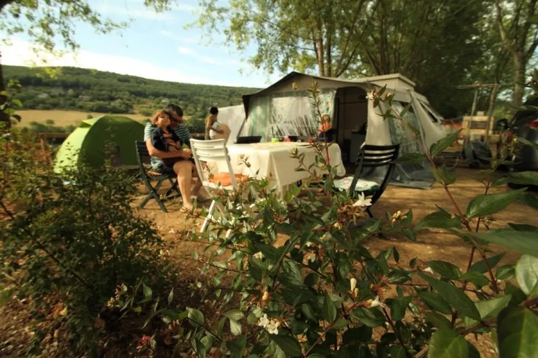 Flower Camping du Lac du Causse 3 étoiles★★★