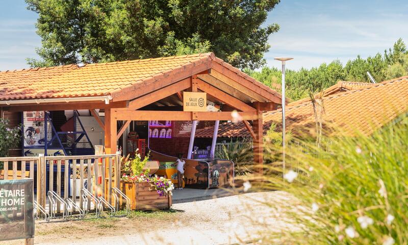 Camping Les Vignes - Lit et Mixe - 9