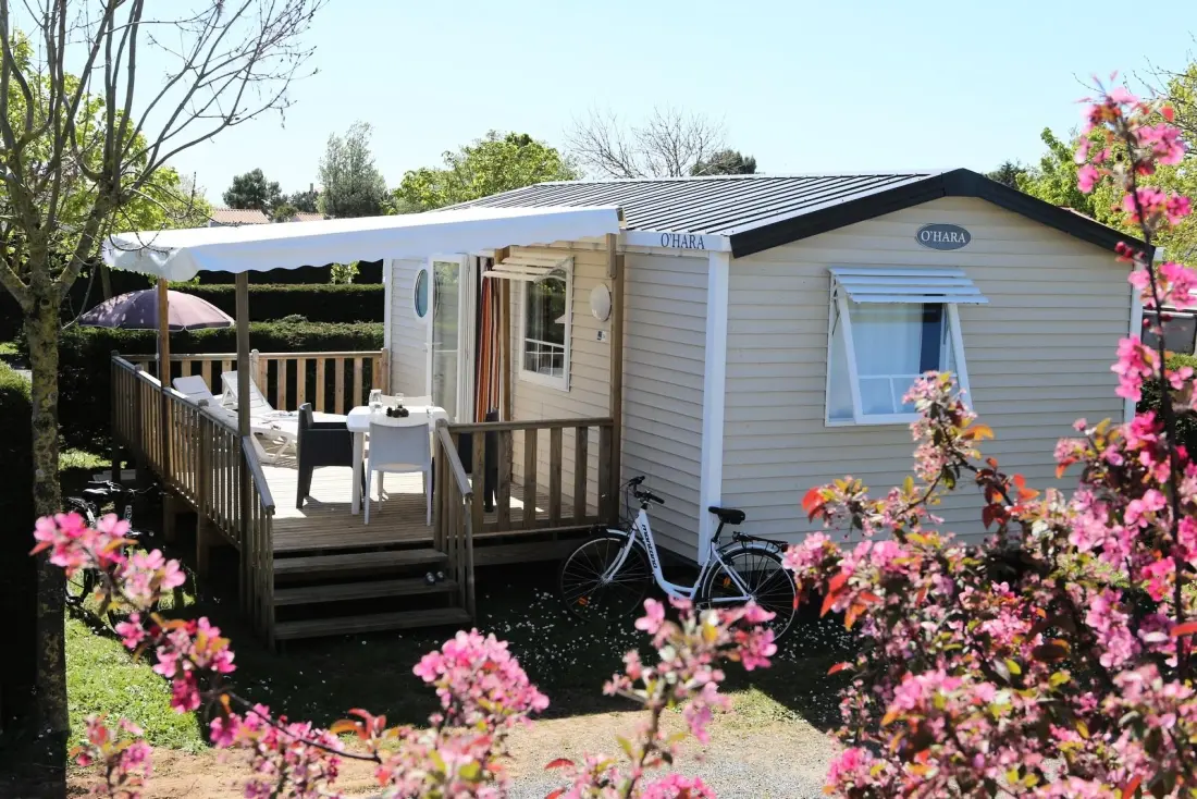 Flower Camping Les Ilates 4 étoiles★★★★