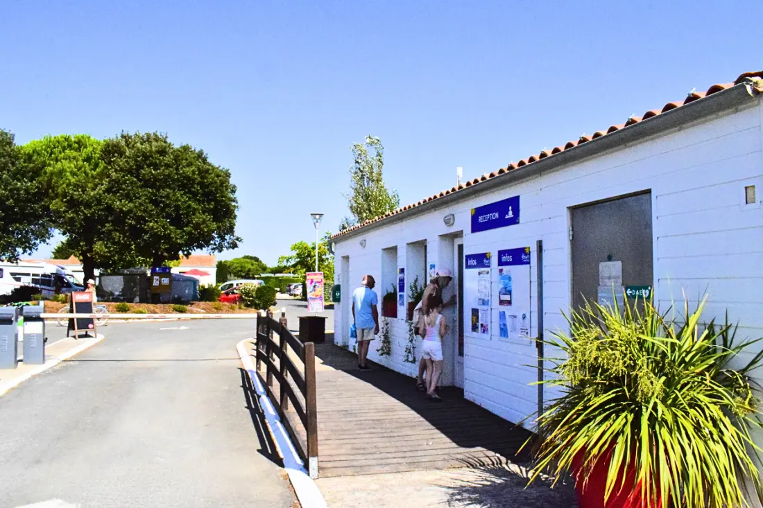 Flower Camping Les Ilates 4 étoiles★★★★