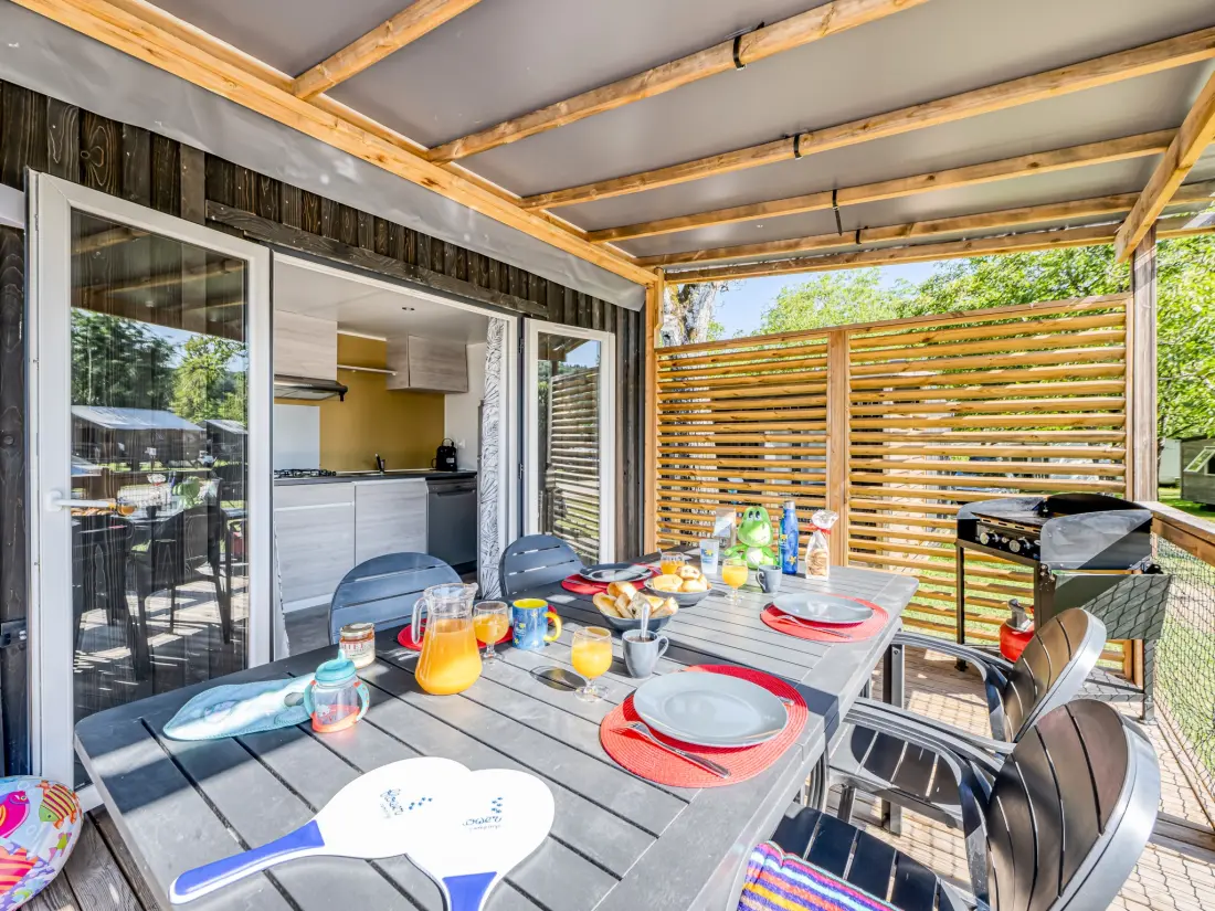 Flower Camping Les Ilates 4 étoiles★★★★