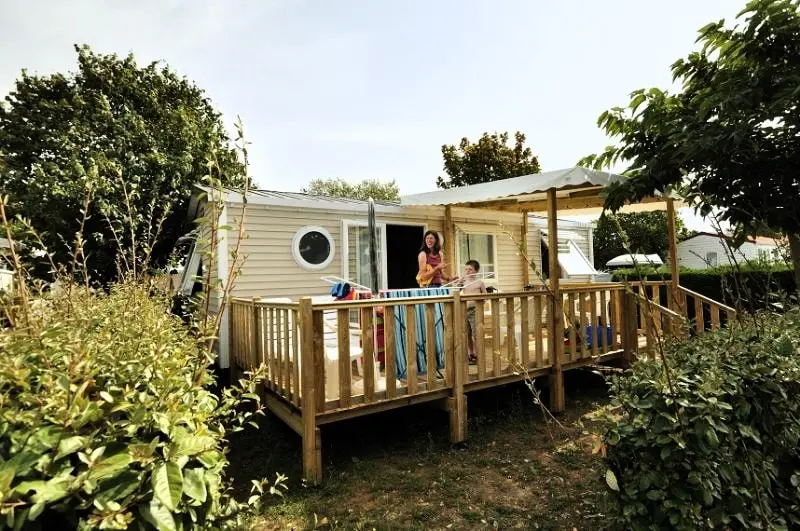 Flower Camping Les Ilates 4 étoiles★★★★