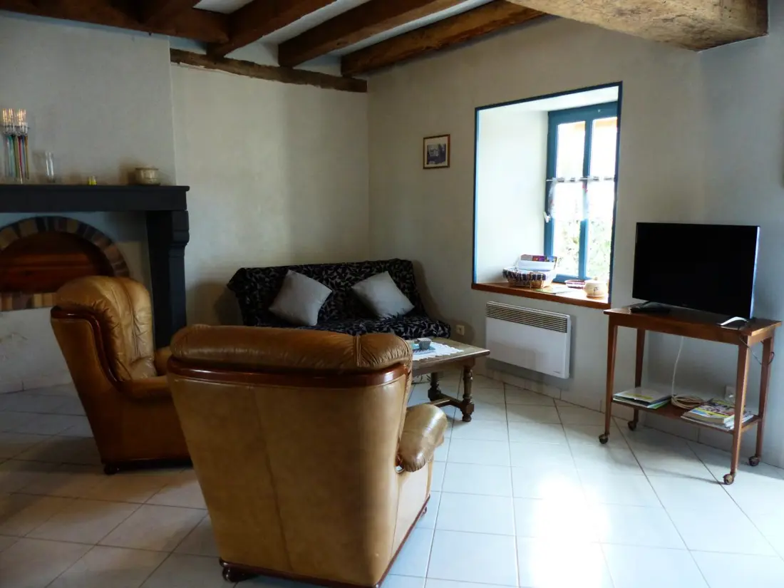 Maison de Vacances Louchy-Montfand 2