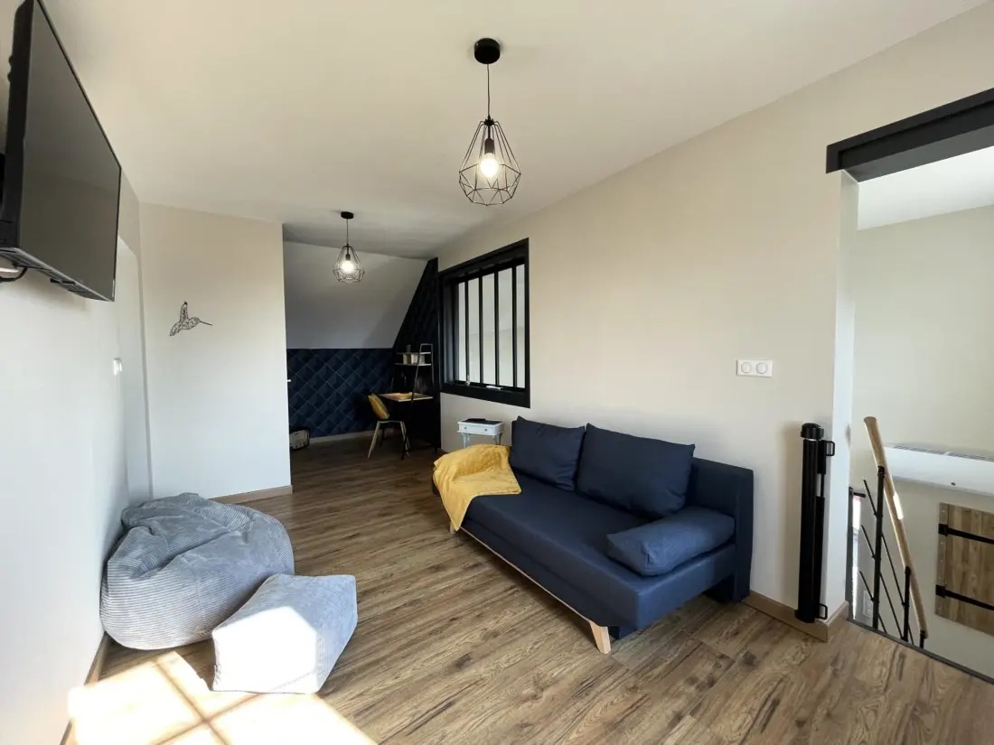 Maison de Vacances Louchy-Montfand 3