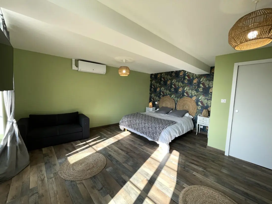 Maison de Vacances Louchy-Montfand 3