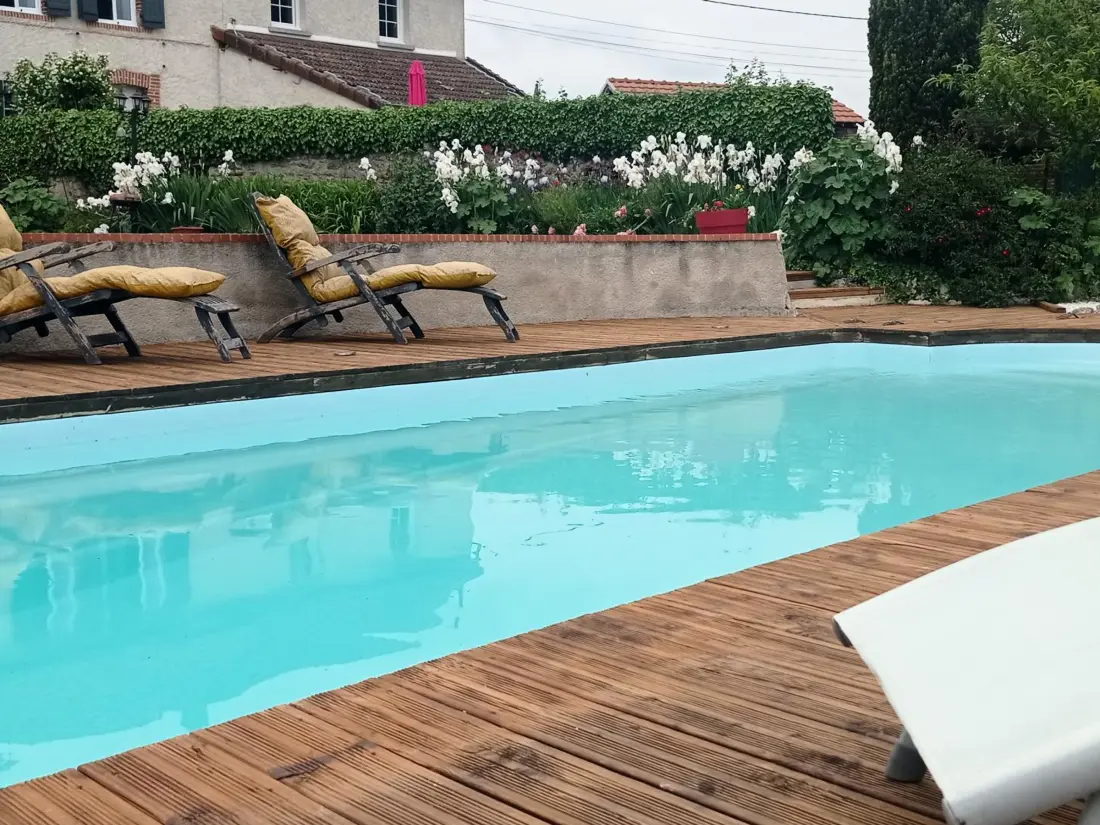 Maison de Vacances Louchy-Montfand 3