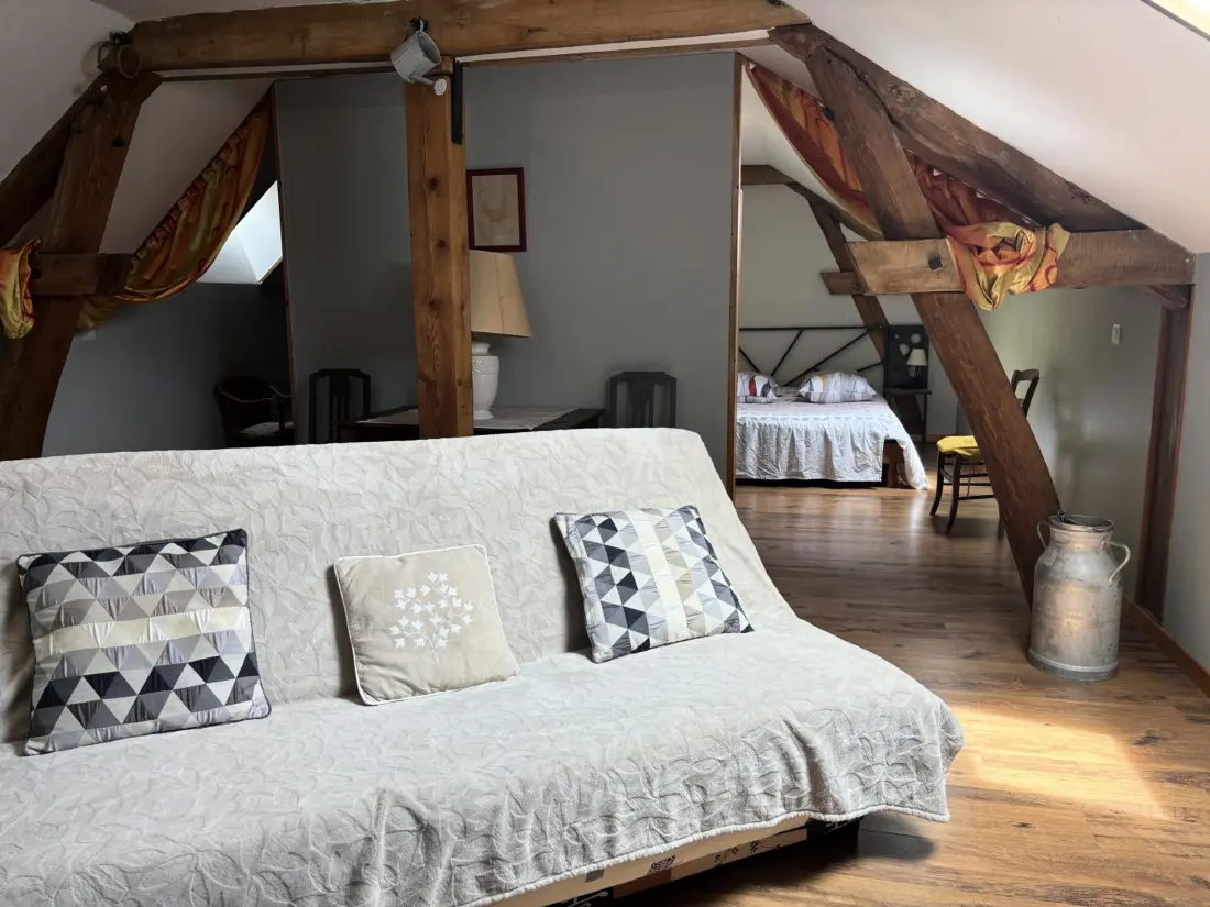 Maison de Vacances Louchy-Montfand 4