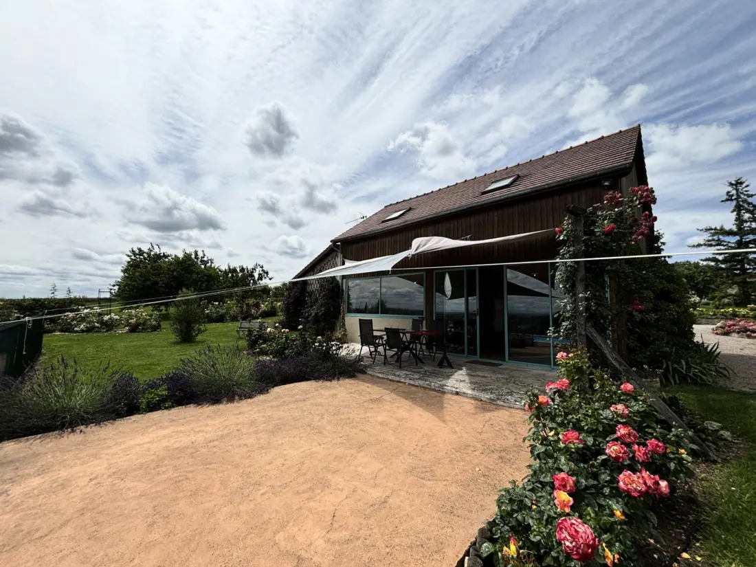 Maison de Vacances Louchy-Montfand 4