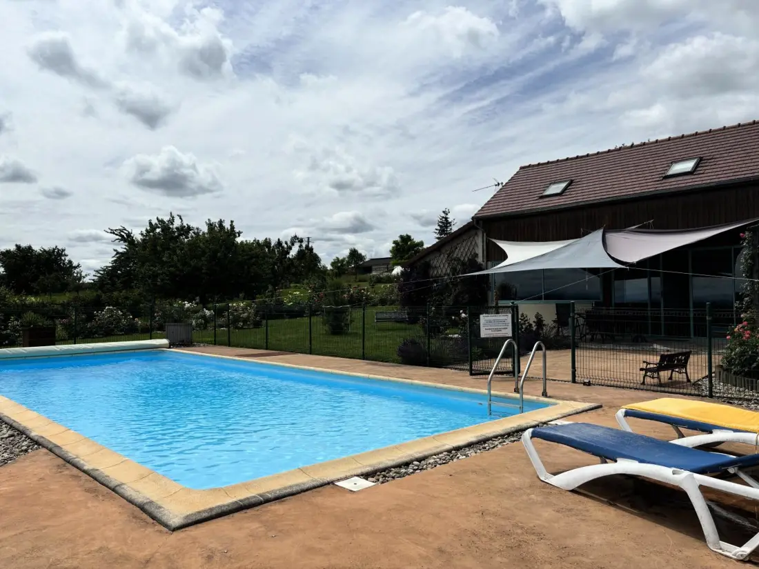 Maison de Vacances Louchy-Montfand 4