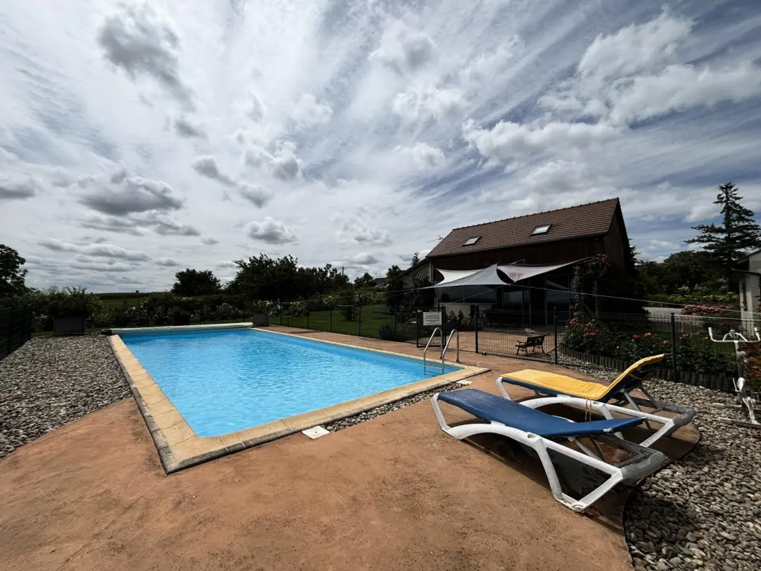 Maison de Vacances Louchy-Montfand 4